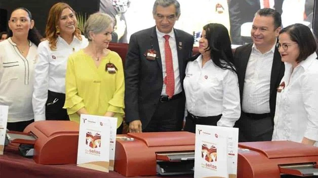Recibirán escuelas de educación especial 19 millones de pesos