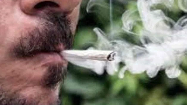 Es legal fumar la marihuana