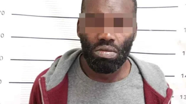 Agrede haitiano a una reportera