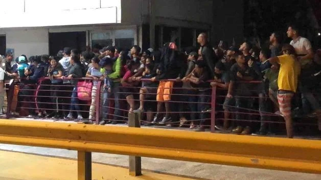 Desesperación de migrantes