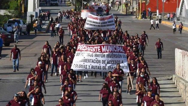Resurge desfile obrero tras ausencia de 3 años por pandemia