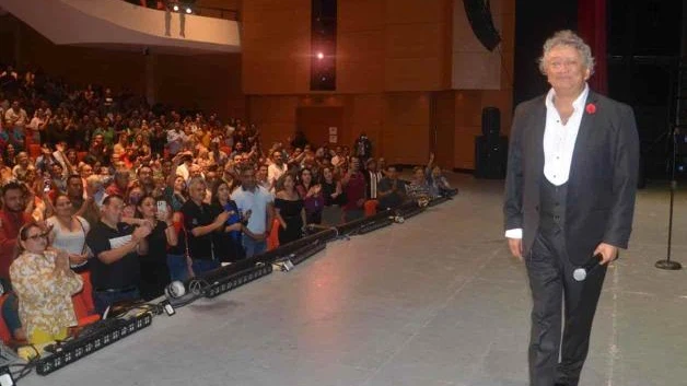 Adiós, entre lágrimas y risas