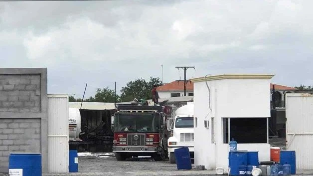 Controlan megaincendio
