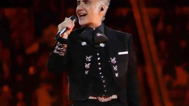 Canta con el alma ´El Potrillo´
