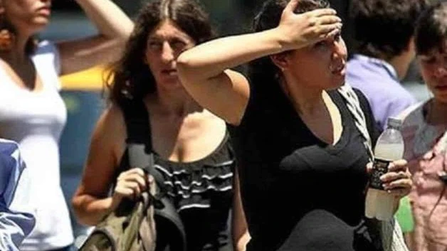 Suman 6 muertos por calor