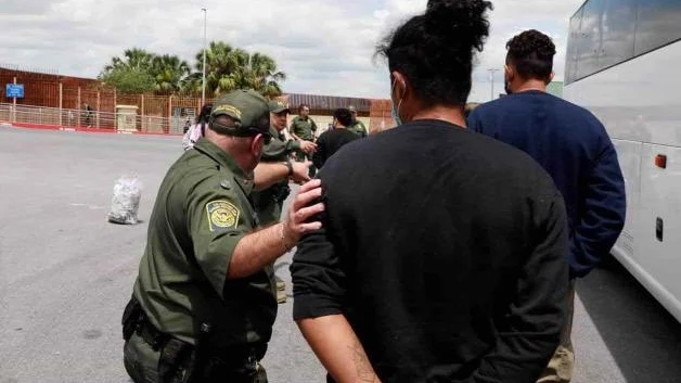 Muere migrante bajo custodia del CBP