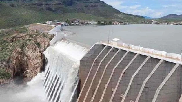 ´Guerra´ por el agua; amenaza Gobernadora de Chihuahua con bloquear compuertas