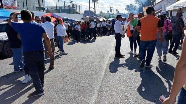 ´Seguimos en pie de lucha´; comienza paro magisterial de labores