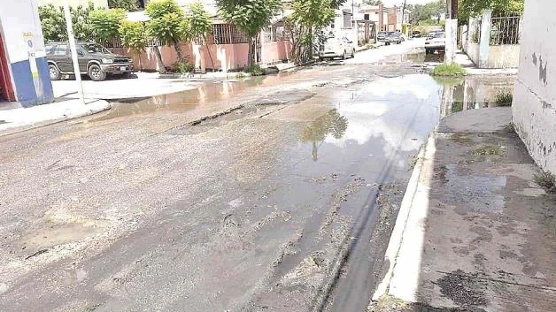 ´Operan Comapas en rojo´