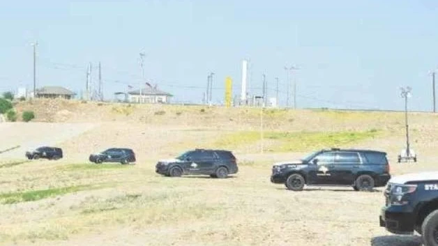 Blindan frontera contra terroristas