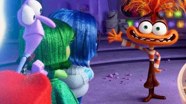 Lanza su primer tráiler