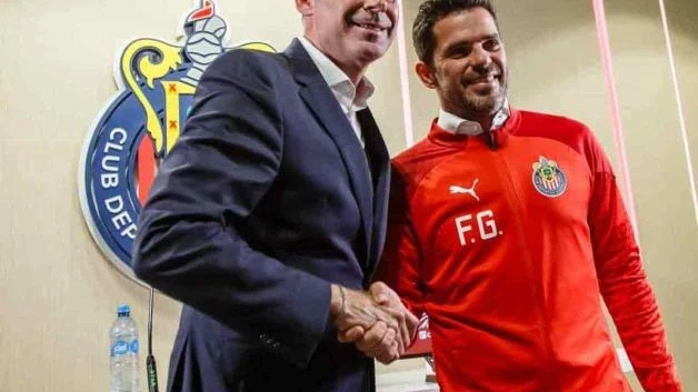 Le apuestan a técnicos extranjeros