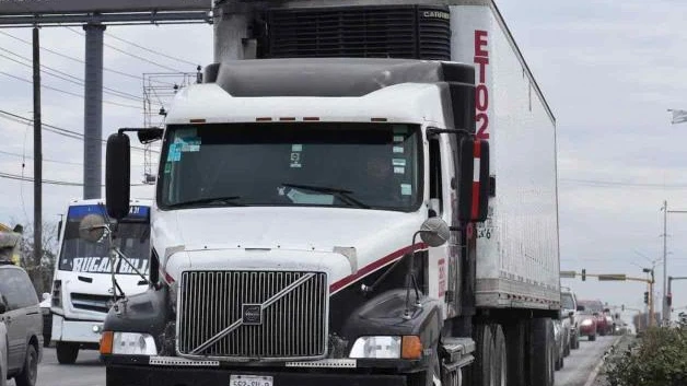Crisis en transporte de carga en Reynosa