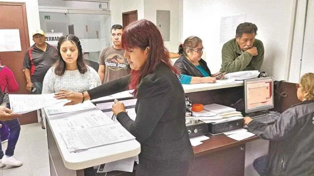 Conminan a registrar en tiempo a menores