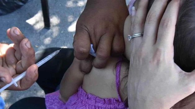 Alertan por sarampión