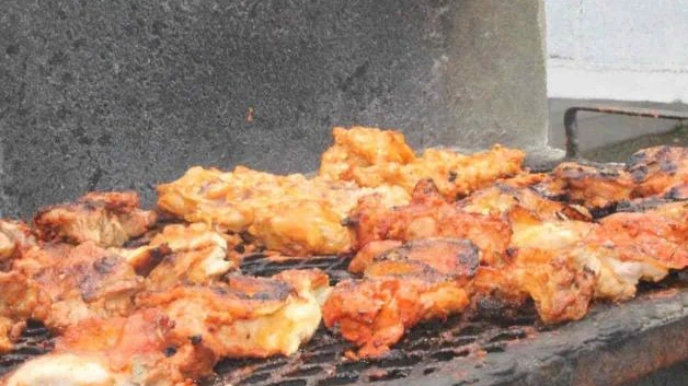 Ajustan precio al kilo de pollo