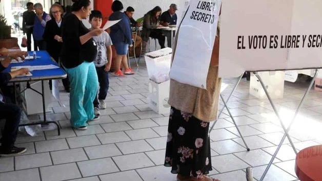 Lideran PRI y Morena en bases de militancia
