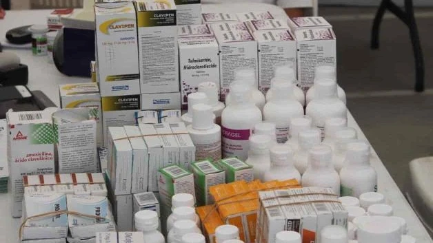 Expondrán desabasto de medicinas a candidatos