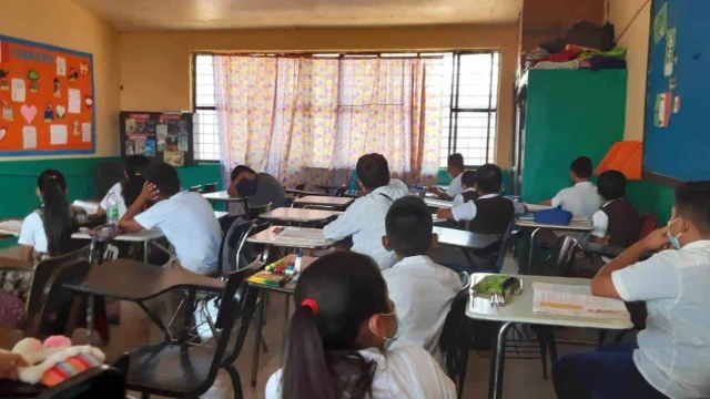 Decidirán directores cómo concluir clases