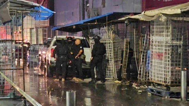 Abaten policías a 2, detienen a dos más en la zona centro