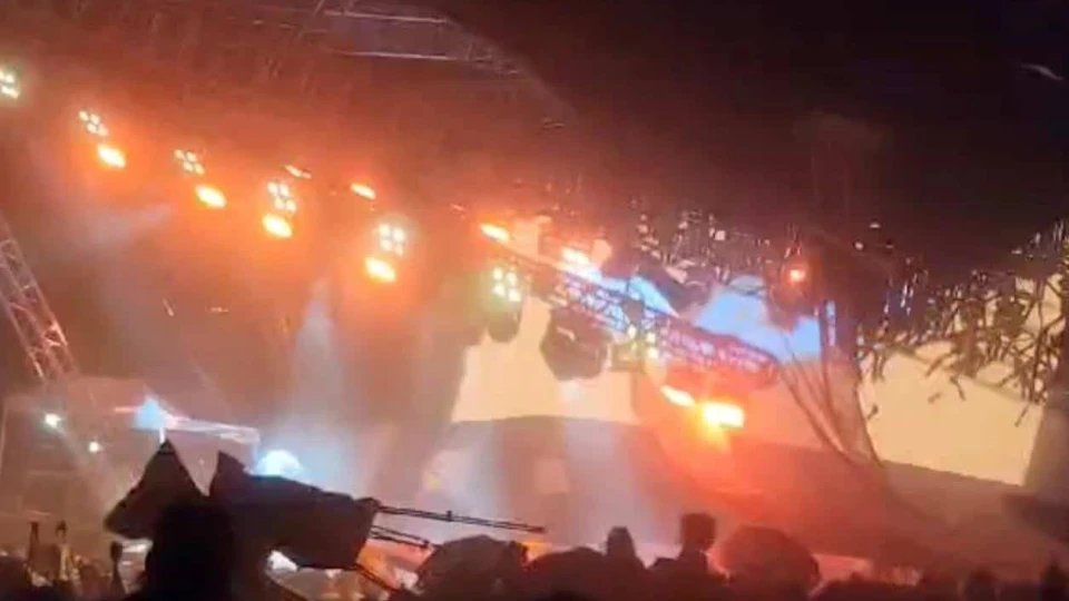 Suman 9 muertos y 27 hospitalizados por caída de escenario en evento con Jorge Máynez