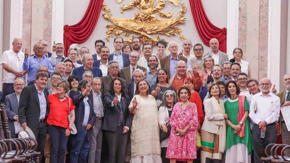 Respaldan intelectuales a Xóchitl Gálvez