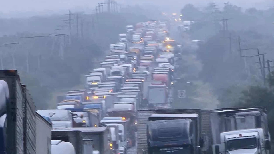 Levantan bloqueo agrario