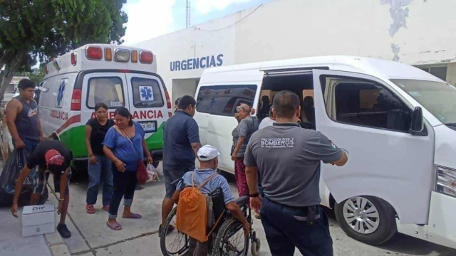 Evacuan familias por lluvias de la Laguna Madre y colonias rurales