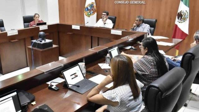 Renuncian los consejeros electorales por amenazas