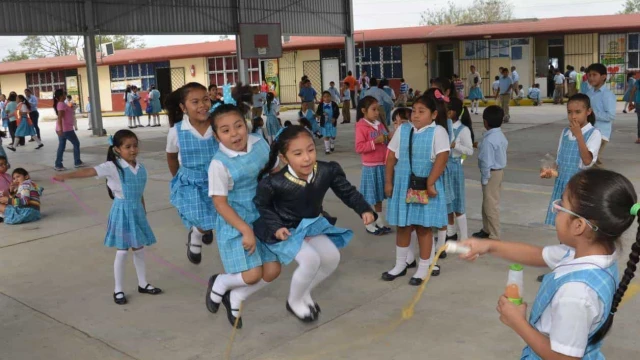 Arranca nuevo horario escolar en Reynosa