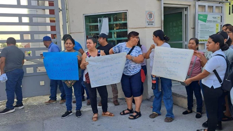 Colonos de Reynosa protestan contra CFE por falta de transformadores