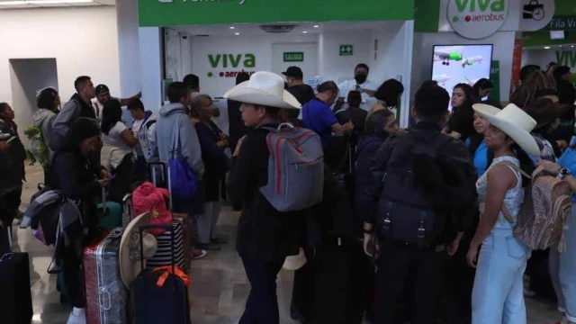 Restablecen sistemas tras fallo informático