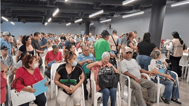 Abarrotan registro de programa 65 y más en Reynosa