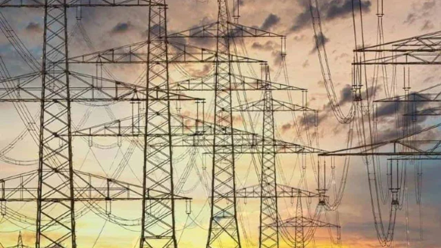 'Atoran' electricidad barata: Reclasificación de tarifa no llegará este año