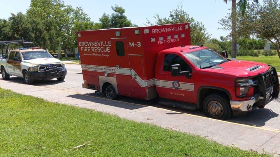 Hombre roba ambulancia en Brownsville y la deja en Matamoros