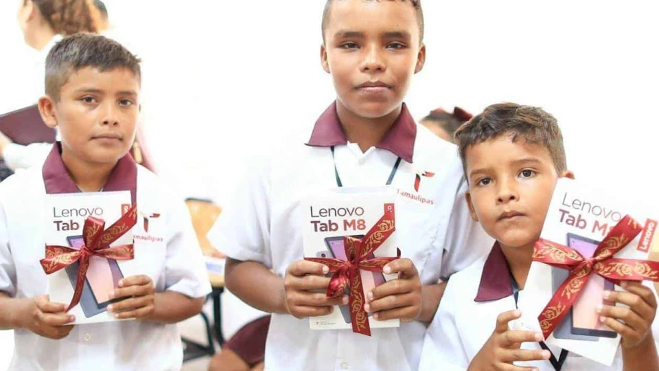 Lanza Américo Villarreal 'El Albergue es Nuestro'
