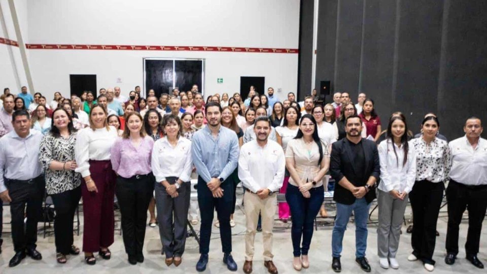 Capacitan a servidores públicos de Tamaulipas