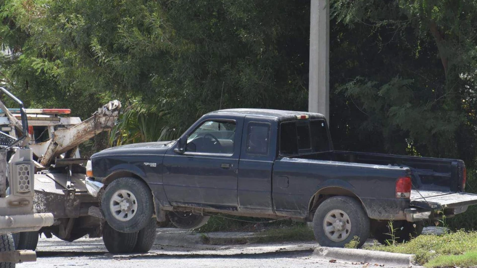 Dejan cadáver dentro de camioneta en Reynosa
