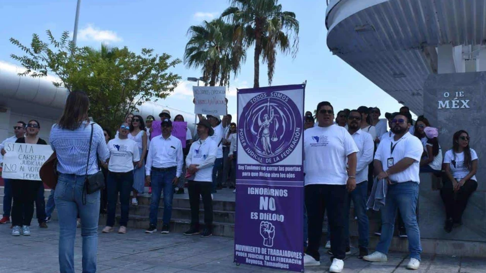Defienden con protesta carrera jurídica en PJF