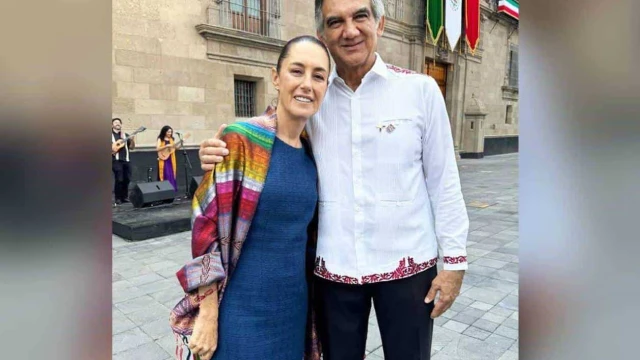Presente el gobernador Américo Villarreal en el Informe de AMLO