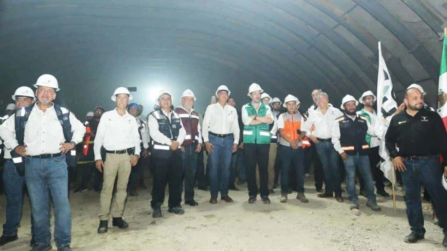 Atestigua Américo Villarreal conexión de túnel en Autopista Mante-Ocampo-Tula