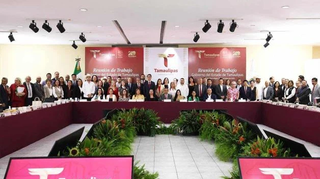 Pide Américo Villarreal unidad a alcaldes de Tamaulipas