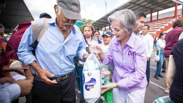 Llevan Américo y María la brigada ´Transformando Familias´ a San Fernando