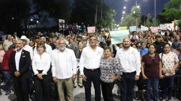 Entrega Américo Villarreal rehabilitación de avenida