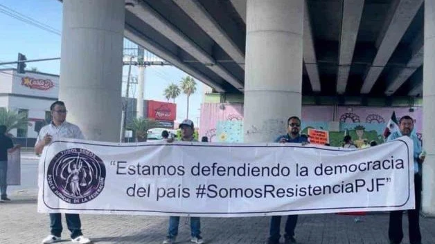 Mantienen defensa de sus derechos laborales