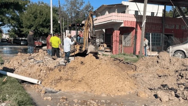 Fugas y fallas hacen crisis en Comapa Reynosa: Truena línea 2 veces en una semana