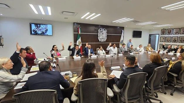 Pretenden cuotas a ferrocarril y bancos por operar en territorio reynosense