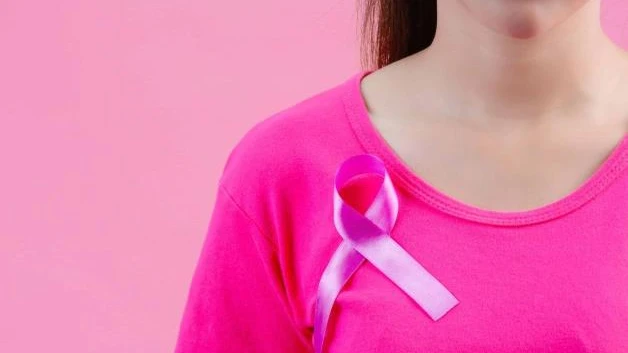 Mujeres de 18 años son diagnosticadas: Ataca cáncer a jóvenes