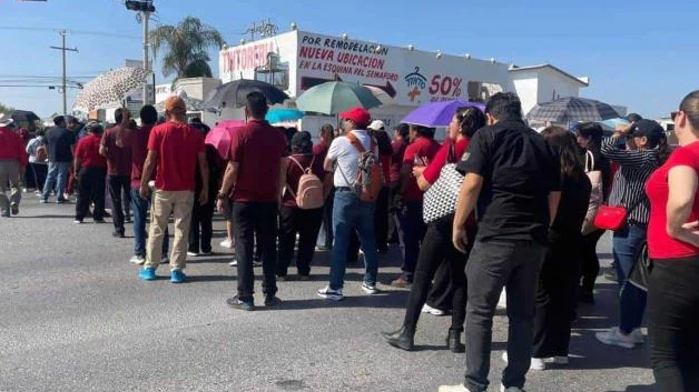 Marchan maestros contra reforma a Ley del ISSSTE