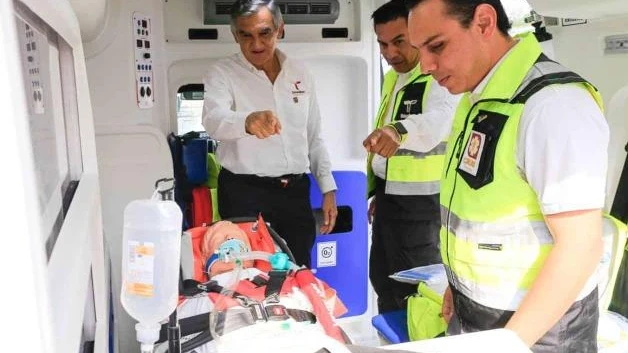 Entrega AVA ambulancias